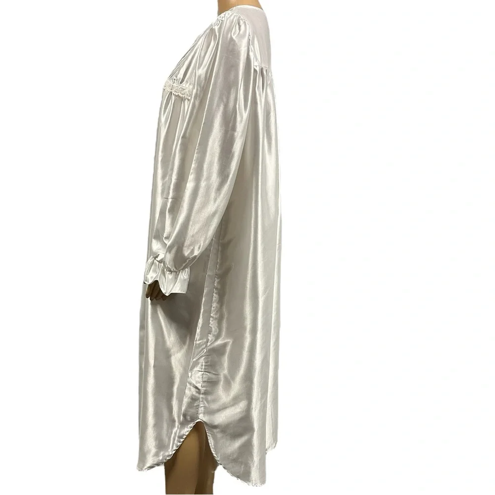 Aria White Satin Long Soft Lined Embroidered Modest House Dress Womens Medium
